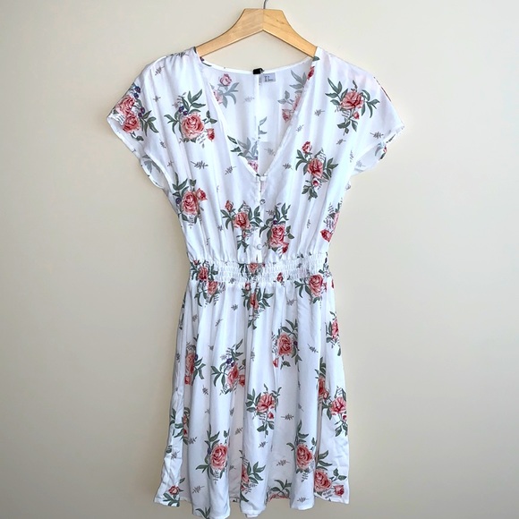 H&M Dresses & Skirts - H & M Floral Sundress / Mini Dress Pink White